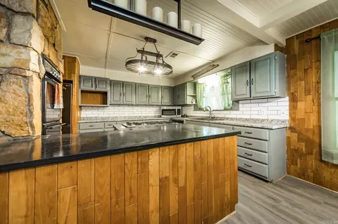 Kitchen - 197 Jones Loop, El Paso, AR 72045 photo 2 of 5