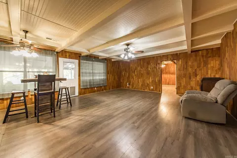 Living - 197 Jones Loop, El Paso, AR 72045 photo 2 of 5