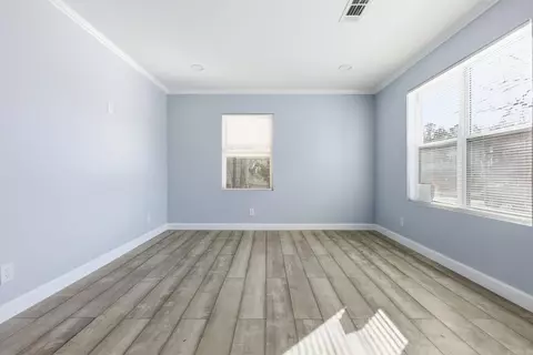 Living - 1703 Evans St, Malvern, AR 72104 photo 2 of 5