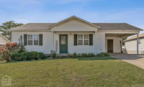 2802 N 4th St, Paragould, AR 72450