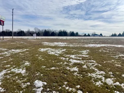 412 Us 62, Ash Flat, AR 72513 photo 4