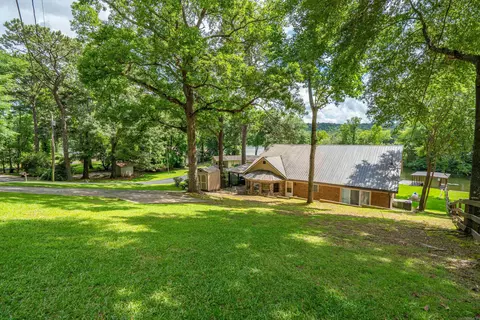 563 Kirschwood Dr, Hot Springs, AR 71913