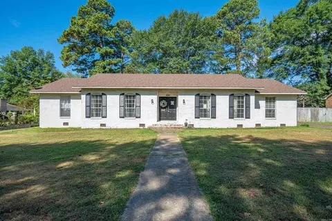 1638 Circle Dr, Malvern, AR 72104