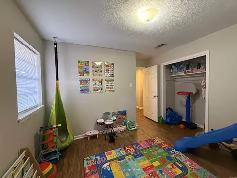 Bedroom - 5110 Faucett Rd, Pine Bluff, AR 71603 photo 3 of 5