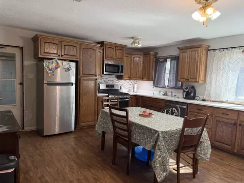 Kitchen - 5110 Faucett Rd, Pine Bluff, AR 71603 photo 3 of 3