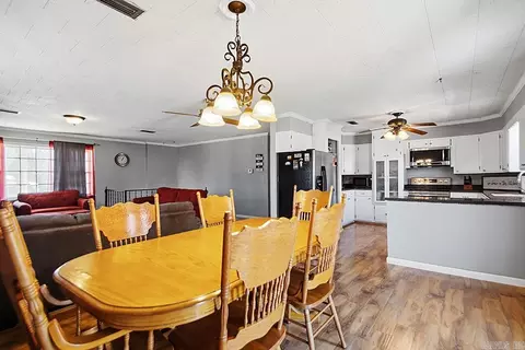 Dining - 108 E 5th Ave, Leola, AR 72084 photo 2 of 2