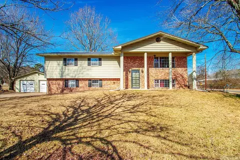 Exterior - 108 E 5th Ave, Leola, AR 72084 photo 4 of 14