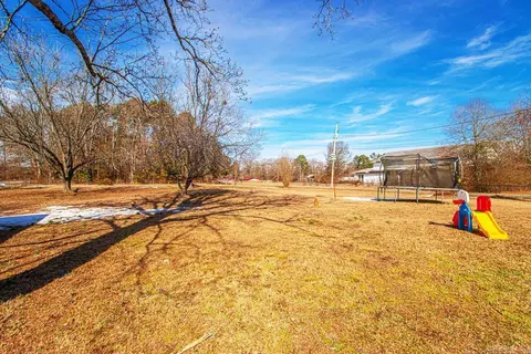 Exterior - 108 E 5th Ave, Leola, AR 72084 photo 10 of 14