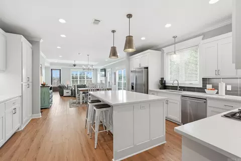 Kitchen - 4830 Edgewood Park Dr, Conway, AR 72034 photo 4 of 9