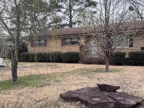 419 Sunset Dr, Heber Springs, AR 72543