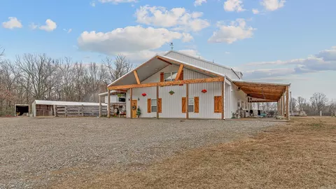 1323 Cr 304, Jonesboro, AR 72401