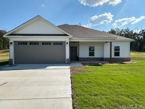 1176 Duke Dr, Bauxite, AR 72011