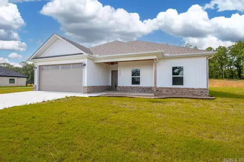 Exterior - 1176 Duke Dr, Bauxite, AR 72011 photo 2 of 9