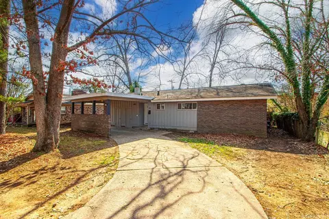 10209 Ronald Dr, Little Rock, AR 72205