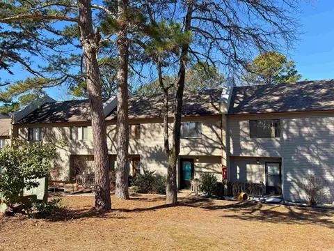 104 Chelsea Dr #48, Fairfield Bay, AR 72088