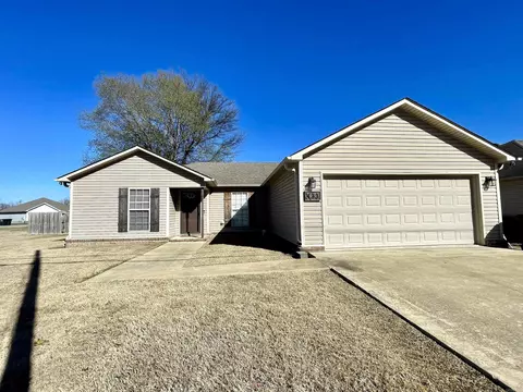 433 N Willow Ave, Trumann, AR 72472