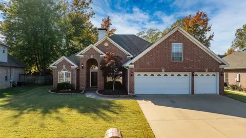 131 Hidden Valley Loop, Maumelle, AR 72113