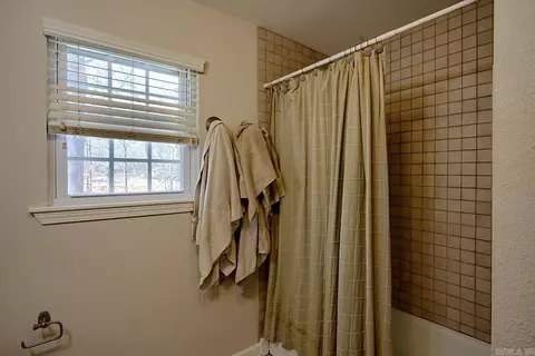 Bath - 602 E Sevier St, Benton, AR 72015 photo 1 of 2