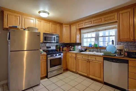Kitchen - 602 E Sevier St, Benton, AR 72015 photo 1 of 2