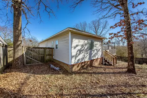 Exterior - 1069 Highland Blvd, Cabot, AR 72023 photo 7 of 9