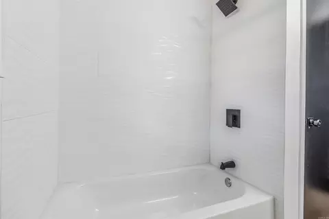 Bath - 204 S Holly St, Beebe, AR 72012 photo 2 of 2