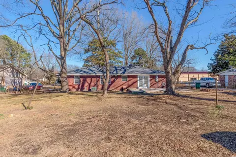 Exterior - 204 S Holly St, Beebe, AR 72012 photo 8 of 8