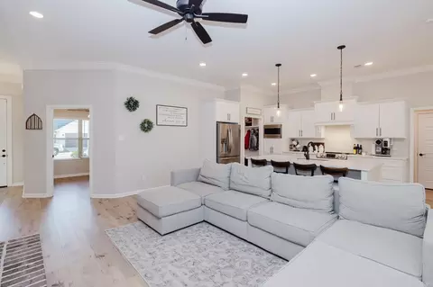 Entry Way - 1449 Woolridge Dr, Benton, AR 72019 photo 2 of 4
