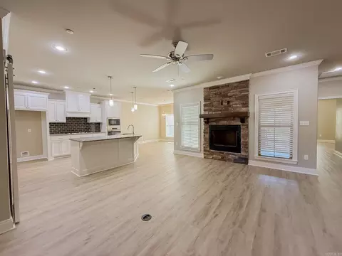 1010 Turnberry Dr, Conway, AR 72034 photo 3
