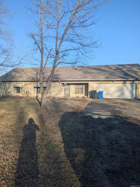 4622 Richardson Dr, Jonesboro, AR 72404