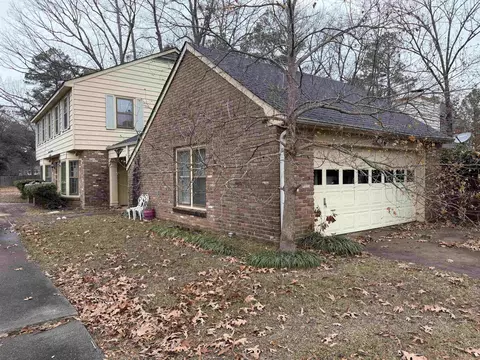 Exterior - 2203 Cherry Rdg, Pine Bluff, AR 71603 photo 4 of 7
