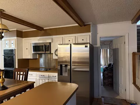 Kitchen - 2203 Cherry Rdg, Pine Bluff, AR 71603 photo 2 of 3