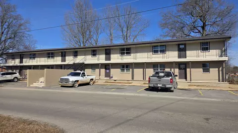 1205 W Hunt St, Paragould, AR 72450