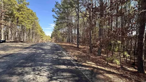 8 Sorprendente Ln, Hot Springs Village, AR 71909