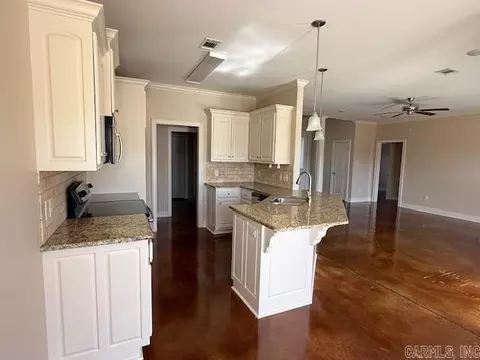 Entry Way - 2485 Eighteen Loop, Conway, AR 72034 photo 1 of 2