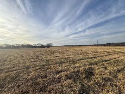 000 S Main St, Coal Hill, AR 72832
