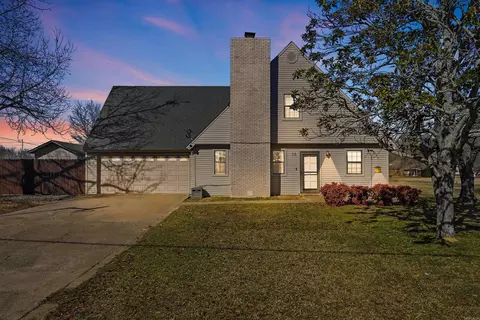 16 Burnett Cir, Greenbrier, AR 72058
