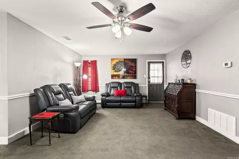 Living - 119 Middle Rd, Conway, AR 72032 photo 1 of 1