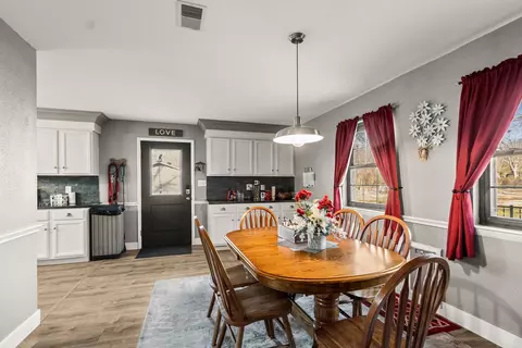 Dining - 119 Middle Rd, Conway, AR 72032 photo 2 of 2