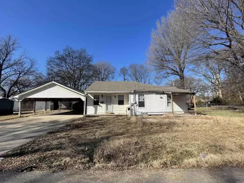 120 E Speedway St, Trumann, AR 72472