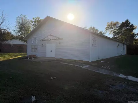 329 Curia Creek Ln, Cave City, AR 72521