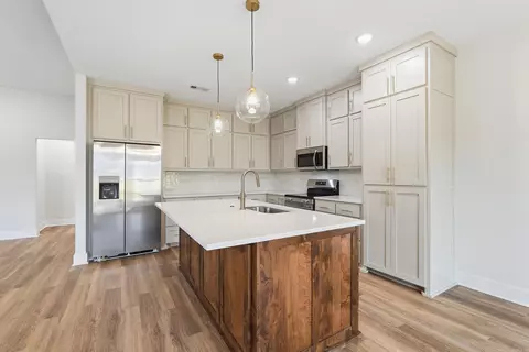 Kitchen - 34 Ruby June St, Vilonia, AR 72173 photo 2 of 7