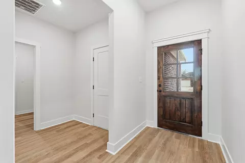 Entry Way - 34 Ruby June St, Vilonia, AR 72173 photo 3 of 5
