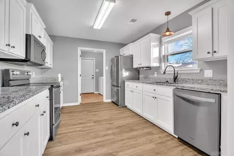 Kitchen - 52 Caroline Loop, Plumerville, AR 72127 photo 1 of 2