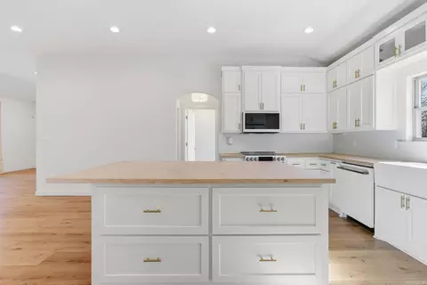 Kitchen - 311 Dugger Rd, Beebe, AR 72012 photo 2 of 4