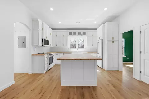 Kitchen - 311 Dugger Rd, Beebe, AR 72012 photo 1 of 4