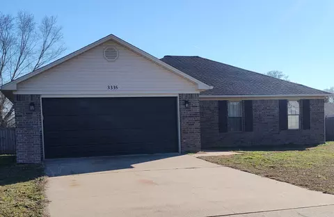 3335 Appomattox Dr, Conway, AR 72032