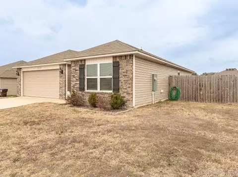 Exterior - 2232 Centennial Valley Dr, Benton, AR 72019 photo 4 of 5