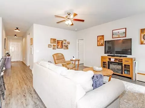 Entry Way - 2232 Centennial Valley Dr, Benton, AR 72019 photo 2 of 3
