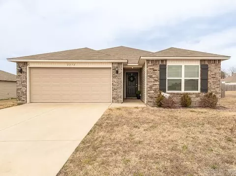 Exterior - 2232 Centennial Valley Dr, Benton, AR 72019 photo 3 of 5