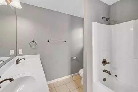 Bath - 8 Bishop Ln, Conway, AR 72032 photo 2 of 2
